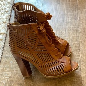 Mix no. 6 Brown Lace Up Heels